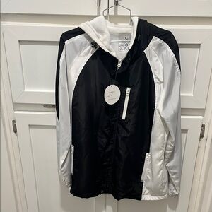 Black and White Hooded Jacket lined w fleece 💙